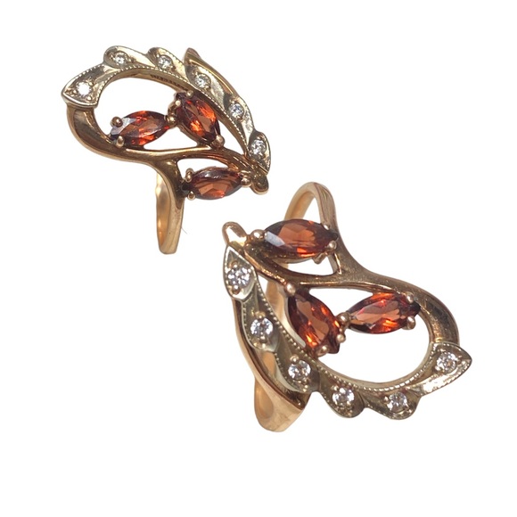 14K Womens Ring Garnet Stone and Small diamond - Picture 4 of 5